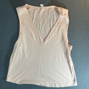 Women's peach/cream Sleeveless crop Top